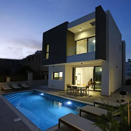 וילה Oniron קורל ביי