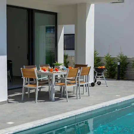 Villa Oniron Coral Bay